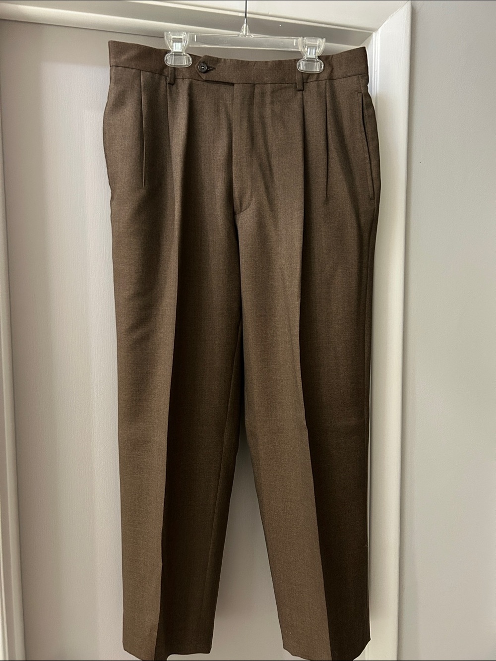Jos. A. Bank Brown Pleated Men's Dress Pants